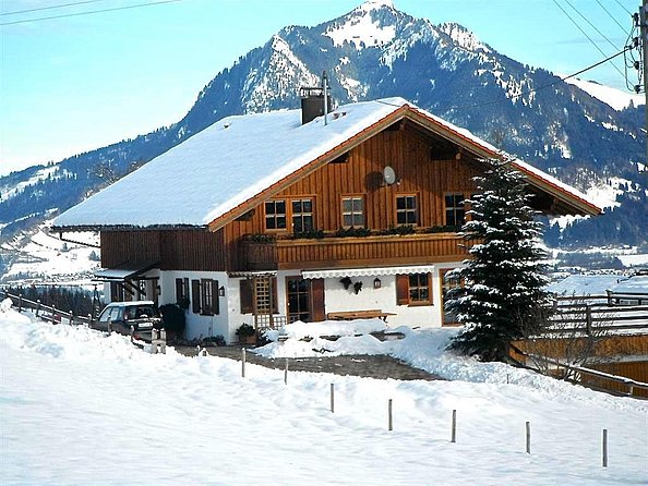 Herrliche Hanglage mit einzigartiger Aussicht