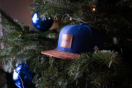 Allgäu Cap im Weihnachtsbaum