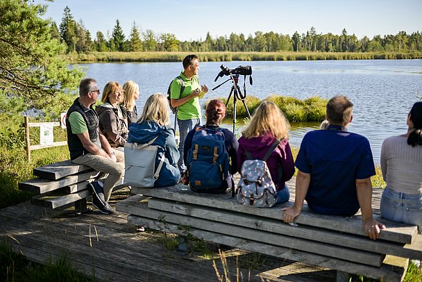 Gruppe auf Fotoexkursion im Wurzacher Ried