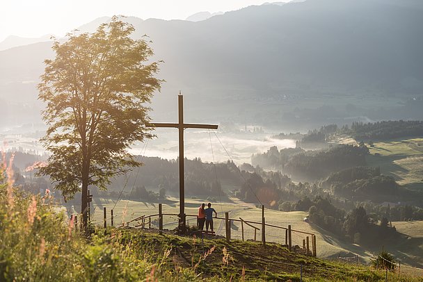 Wandern in Bolsterlang am Sonderdorfer Kreuz