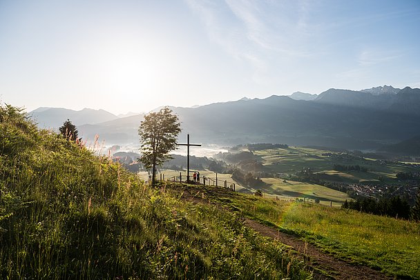 Sonnenaufgang am Sonderdorfer Kreuz
