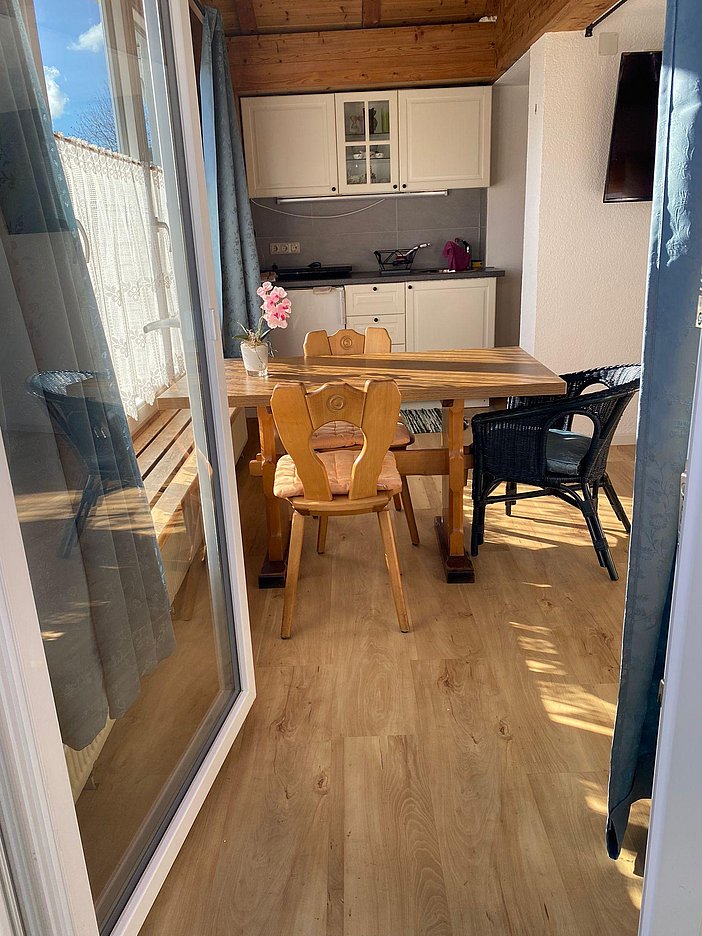 Teeküche mit Sitzplatz "Gartenzimmer"