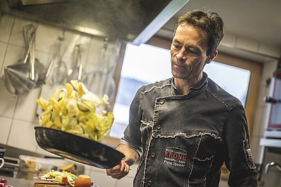 Frank Übelhör kocht vorzugsweise Slow Food