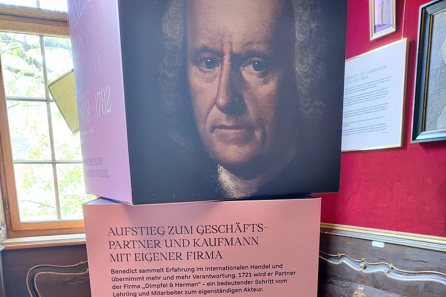 Text und Bild von Benedict von Herman in der Sonderausstellung im Stadtmuseum Memmingen: Barock, Bombasin und Bonbons Text und Bild von Benedict von Herman in der Sonderausstellung im Stadtmuseum Memmingen: Barock, Bombasin und Bonbons