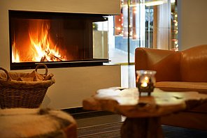 Lobby Kamin