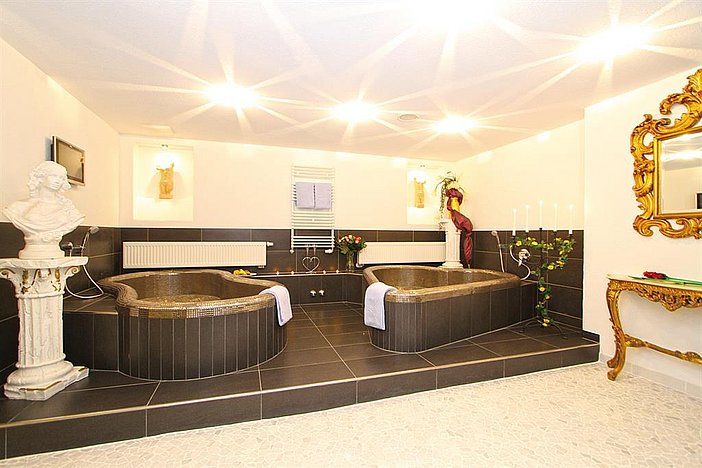 Wellness Bereich 01