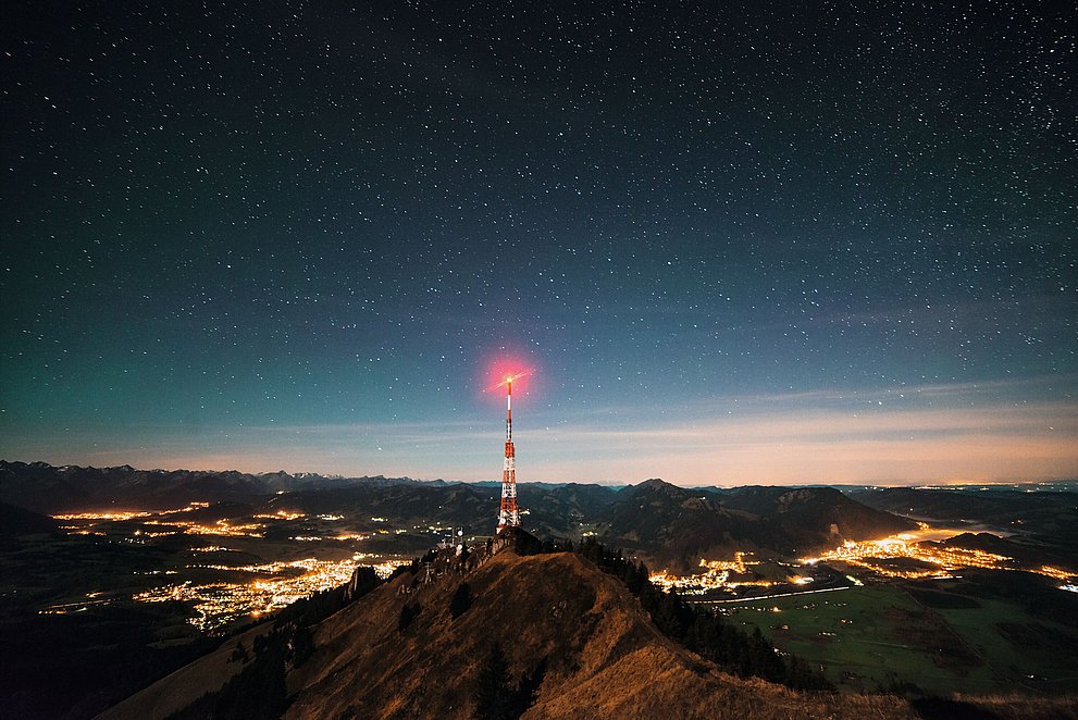 Freiraum am Nachhimmel überm Grünten