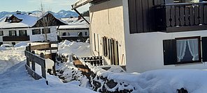 Hausansicht im Winter