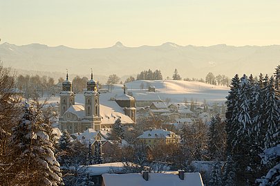 Lindenberg im Winter, verschneite Landschaft und Stadt 