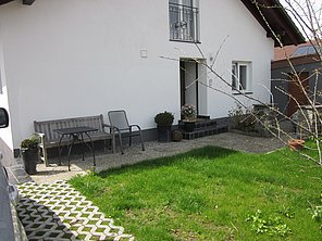 1054317