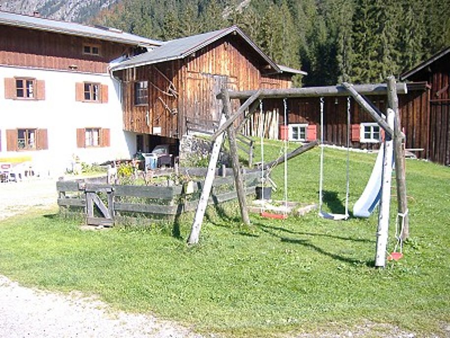 imp-ums-haus