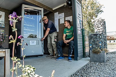 Der Forell-O-Mat bietet 24/7 frischen Fisch im Unterallgäu