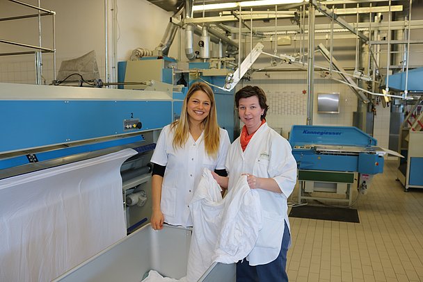In der Wäscherei bei den Allgäuer Werkstätten
