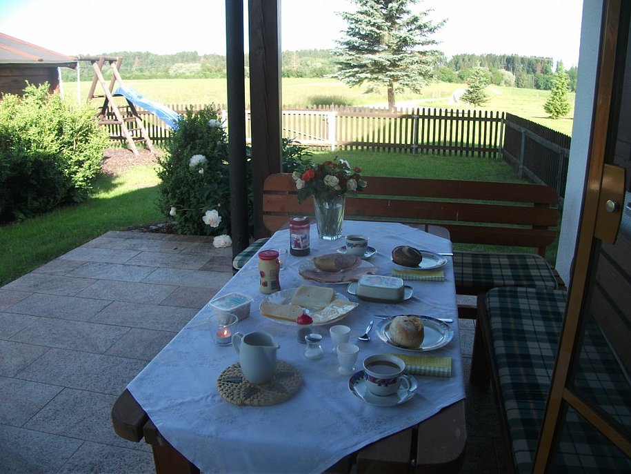 So könnten auch Sie auf der Terrasse frühstücken.