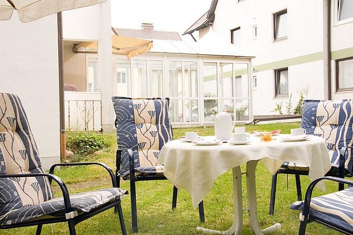 cafe draussen2