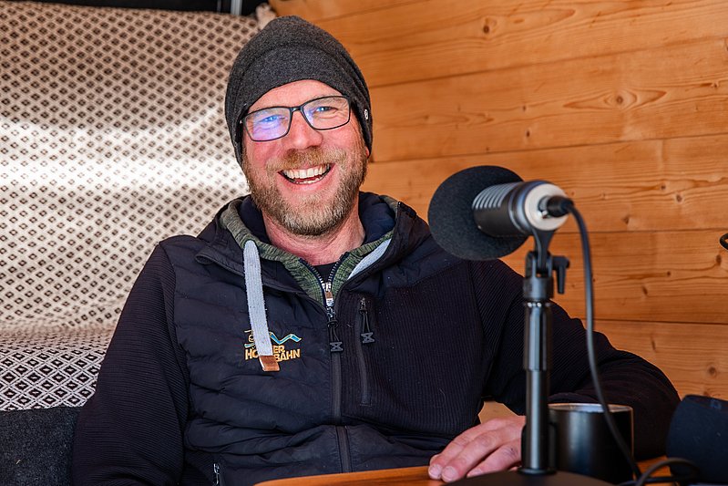 Martin Fahr im Podcast-Bus