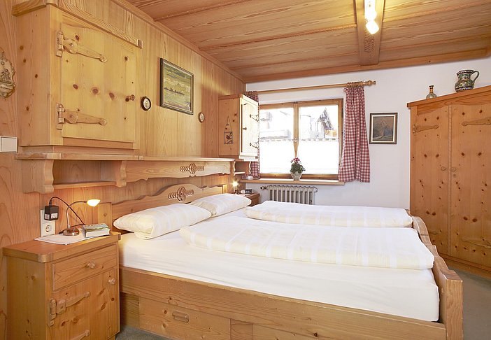Schlafzimmer 2