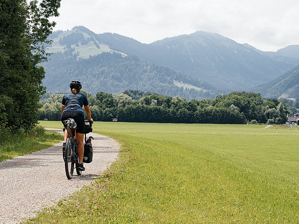 Unterwegs auf dem Iller-Radweg Richtung Berge