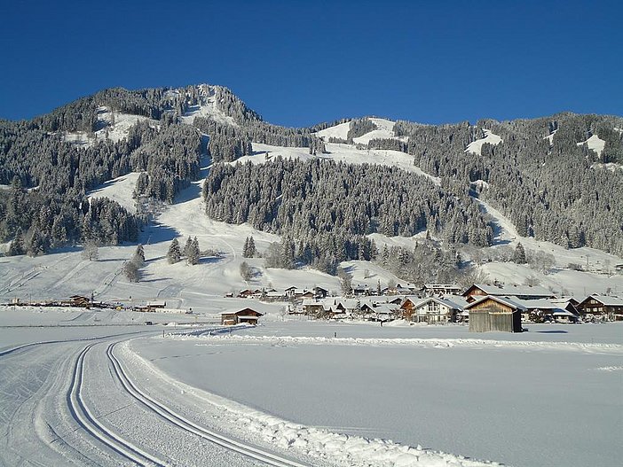 Bolsterlang im Allgäu mit Loipen und Skigebiet