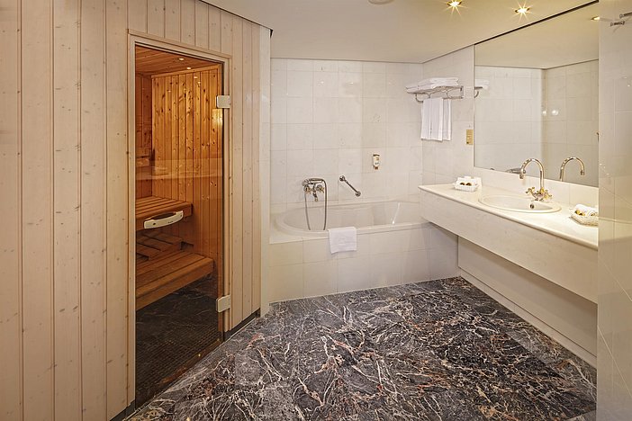 Badezimmer mit Sauna