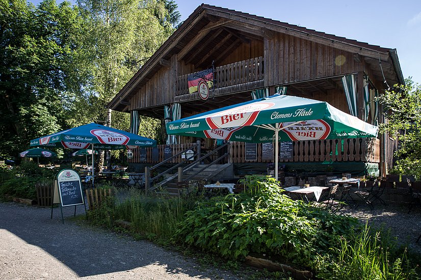 Unterwegs im Wurzacher Ried, Einkehr im Biergarten. 