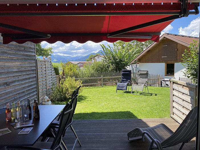 Terrasse und Garten