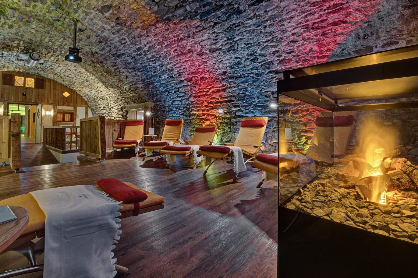 Königshof SPA "Felsengewölbe"