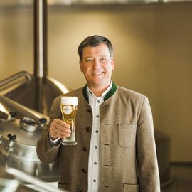 1_edelweissbrauerei_farny_gf_elmar_bentele