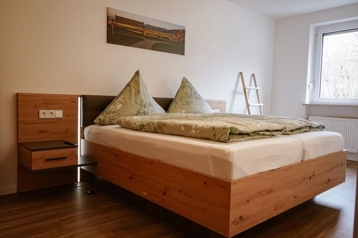 02 Ferienwohnung_Bergzeit_Schlafzimmer (8)