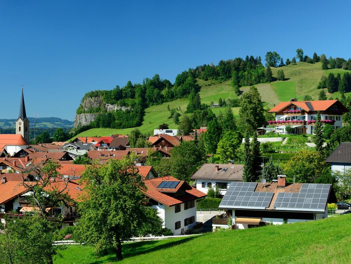 Sonnenhalde mit Steinbruch und Weinberghöhe