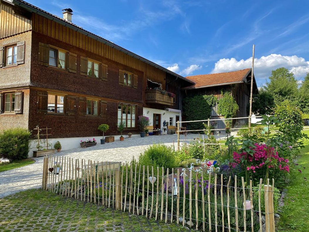 Bauernhof mit Garten