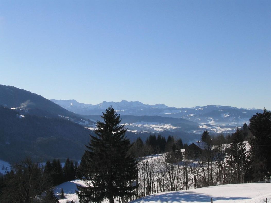 Winteraussicht zum Bregenzerwald und Säntis