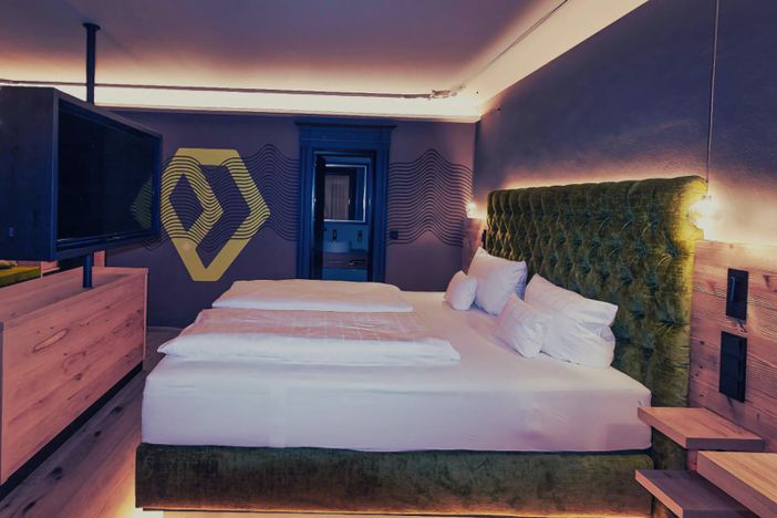 Premium_Deluxe_8