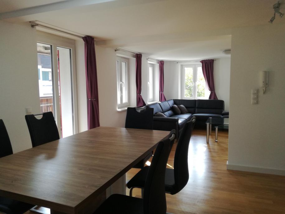 Durchblick, Wohnen, Essen, Balkon