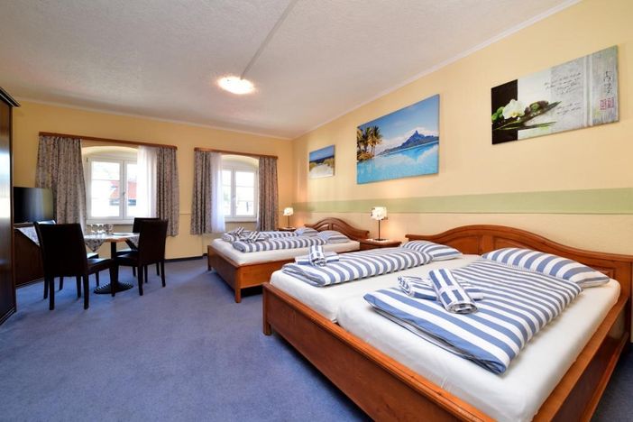 4-Bett Zimmer