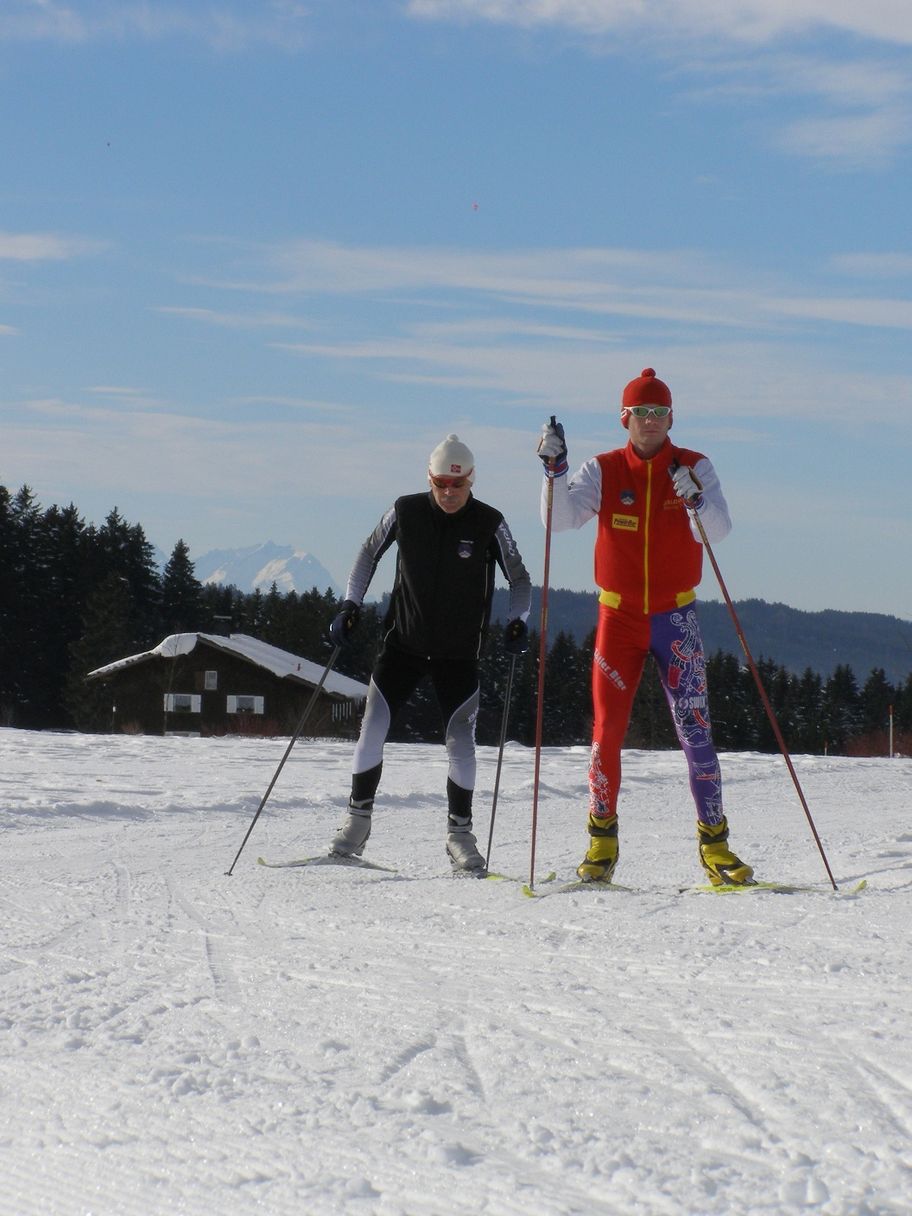Langlauf vor der Bergkulisse in der Golfplatzrunde (8)