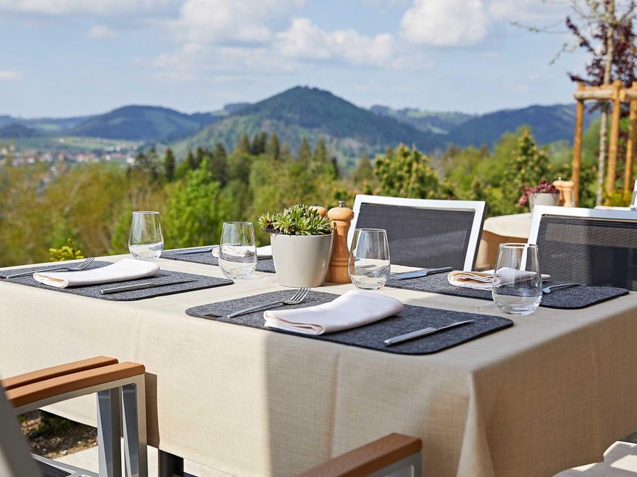 30_terrasse_4-sterne_hotel_birkenhof_oberstaufen_a