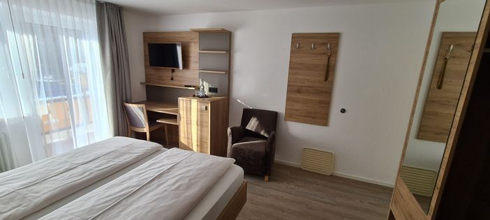 Doppelzimmer mit Balkon 2