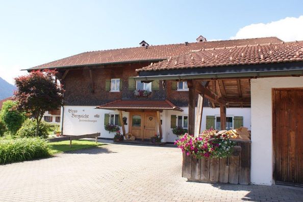 Haus Bergsicht - Ferienwohnungen in Fischen