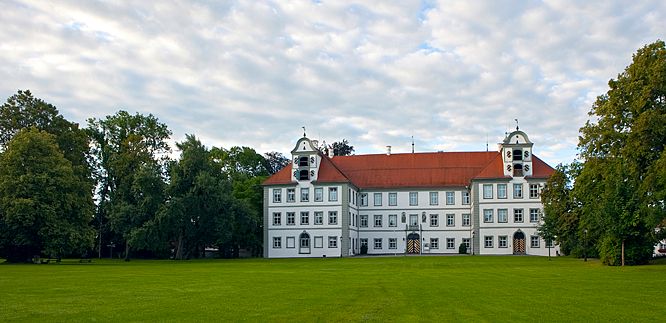 neues-schloss-1
