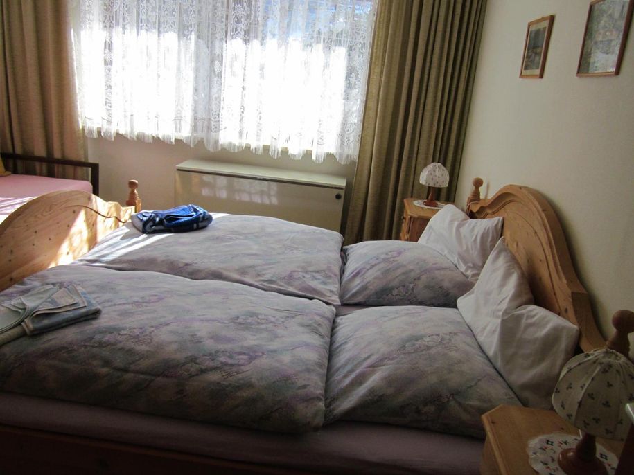 Schlafzimmer 2