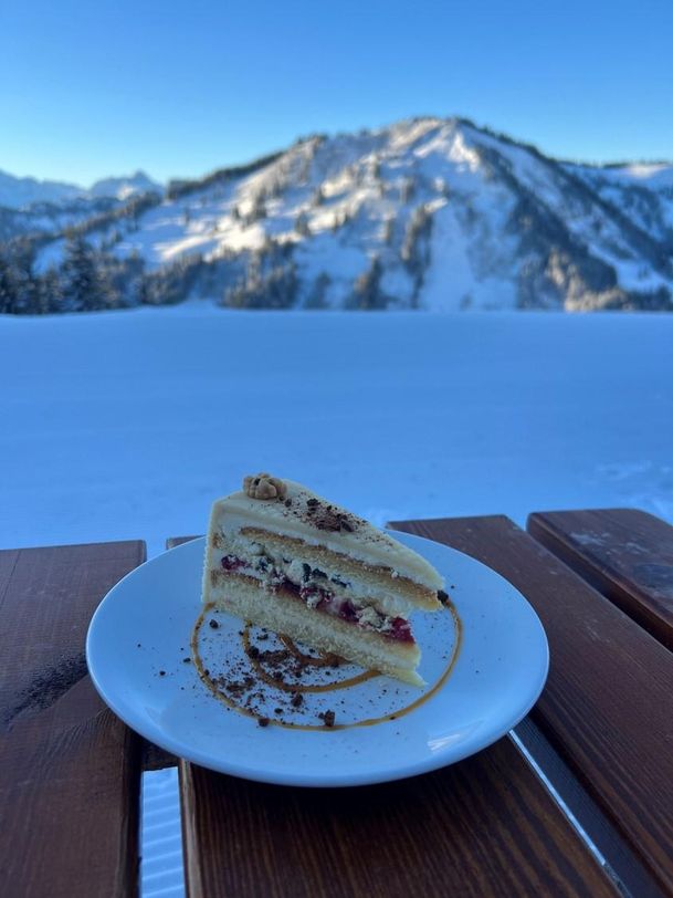 Hörnis Nest - Bei uns gibts hausgemachte Kuchen