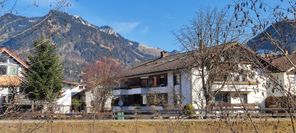 Außenansicht mit Blick auf den Grünten