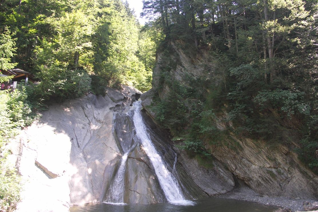 Wasserfall am Eingang der Starzlachklamm