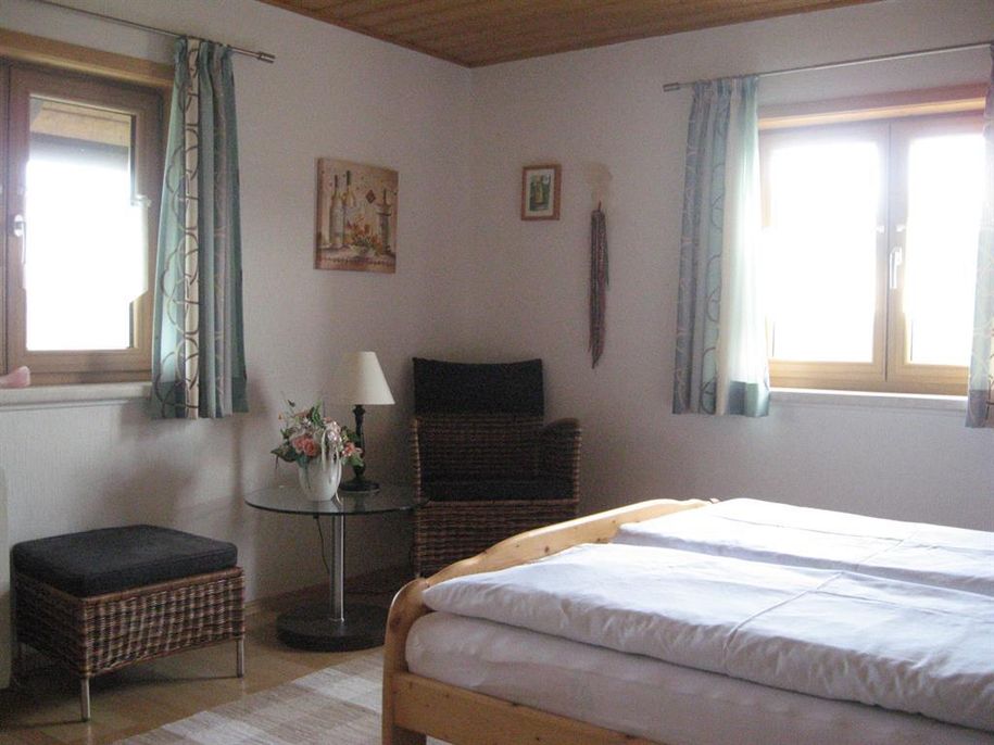 Schlafzimmer 2