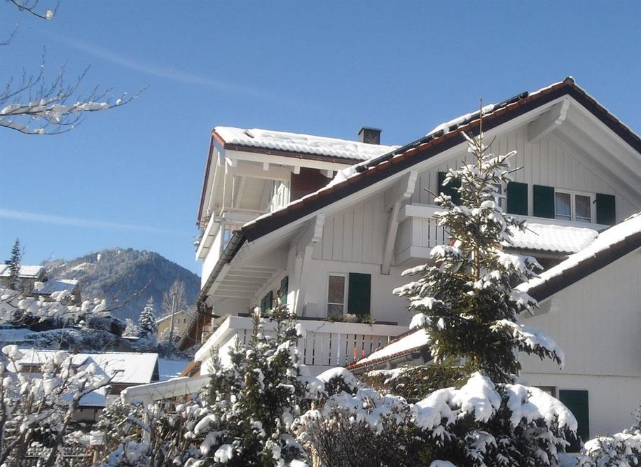Hausansicht Winter