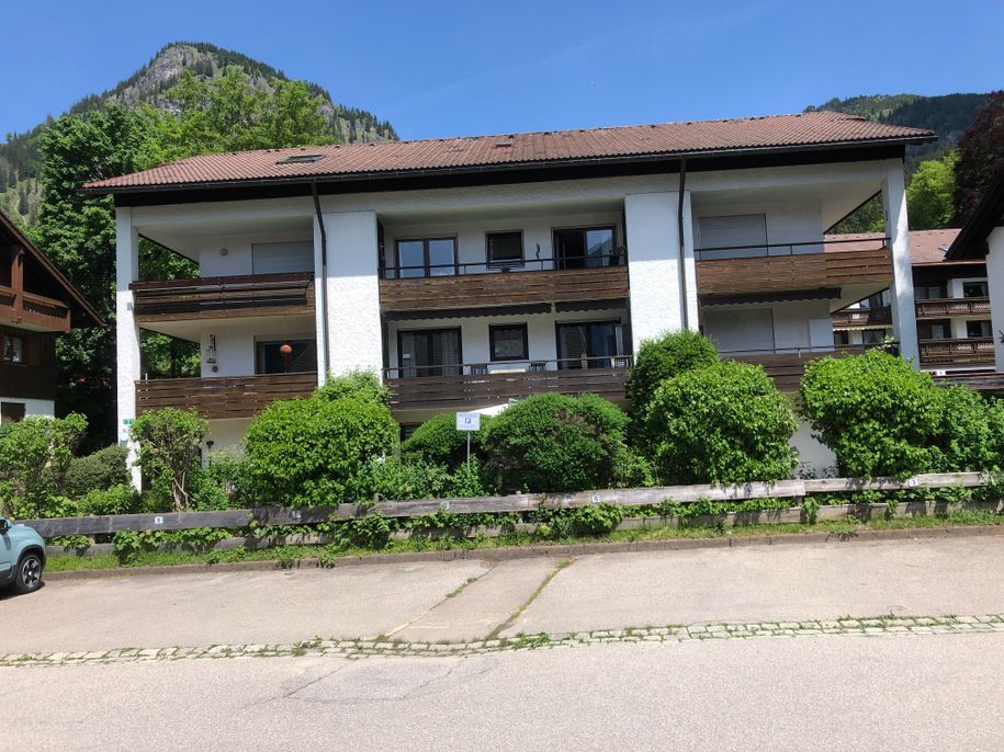 Hausansicht Mittlere Wohnung unten