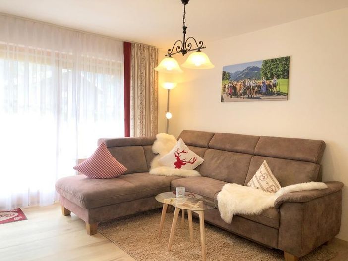 Gemütliches großes Sofa Wohnung Nebelhorn (2)