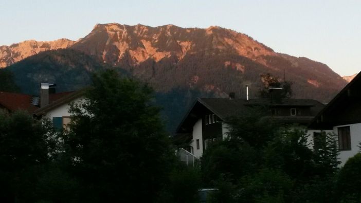Der Iseler bei Sonnenuntergang -Blick vom Balkon