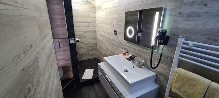 Badezimmer Zi 21